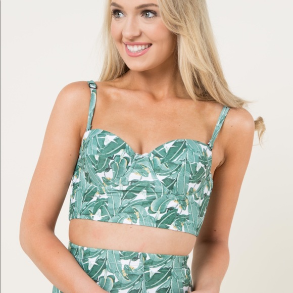 Red Dress Boutique Other - NWT Kingdom and state BIKINI TOP paradise XL